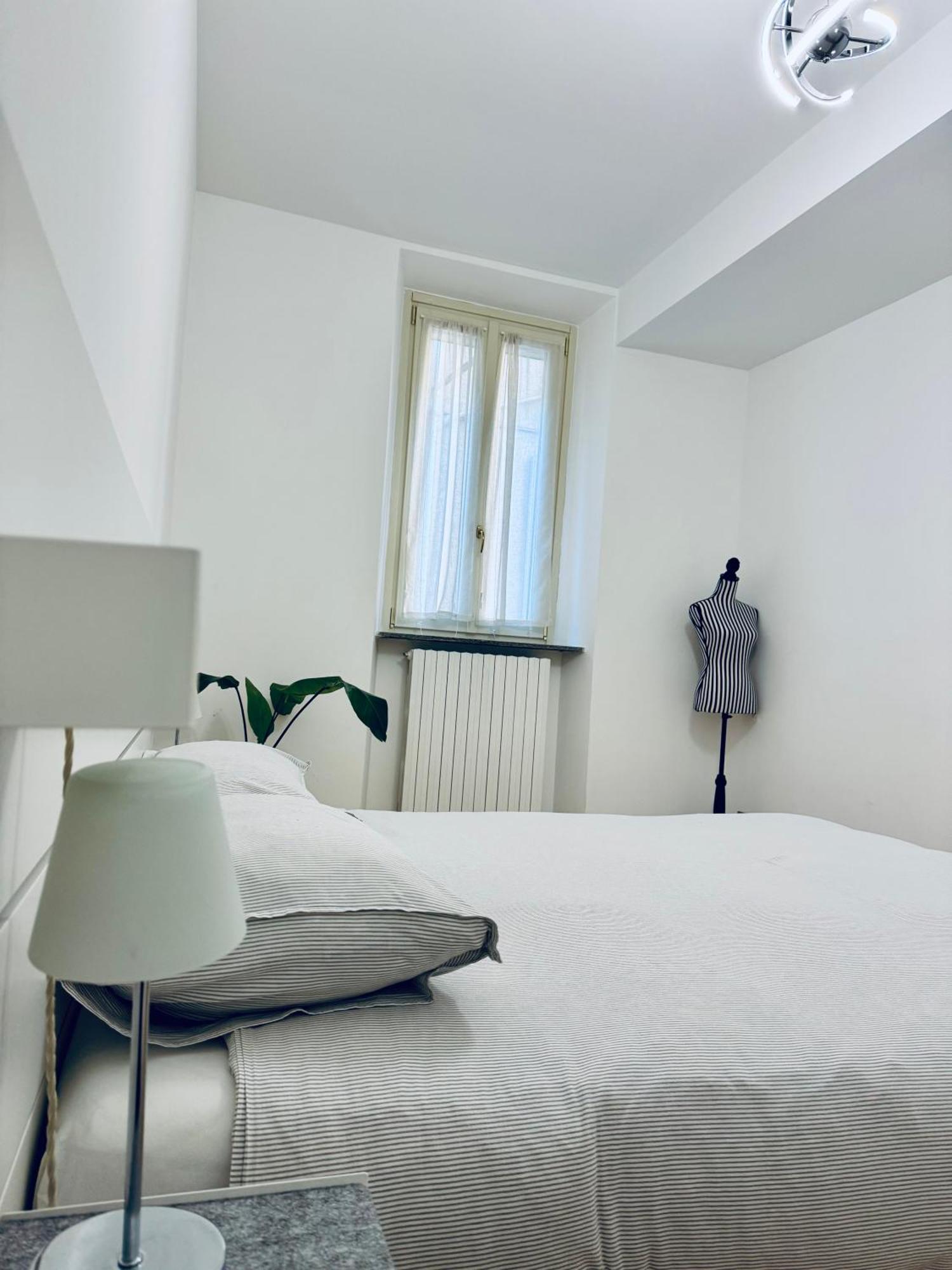 Wanderlust Splendido Appartamento In Centro Pavia Esterno foto