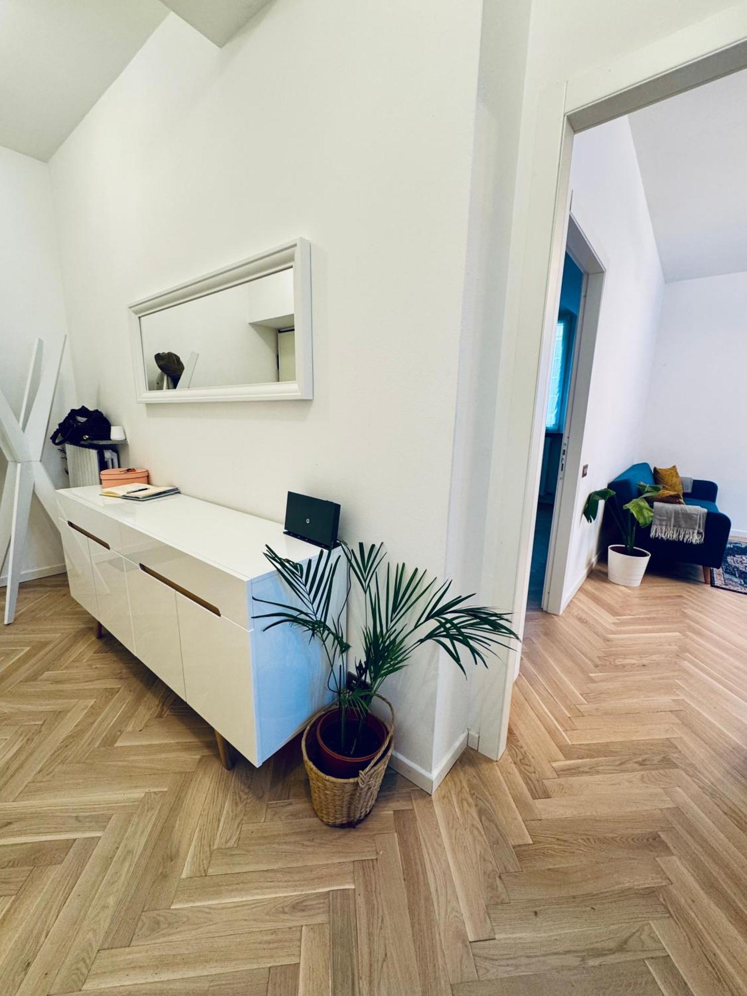 Wanderlust Splendido Appartamento In Centro Pavia Esterno foto